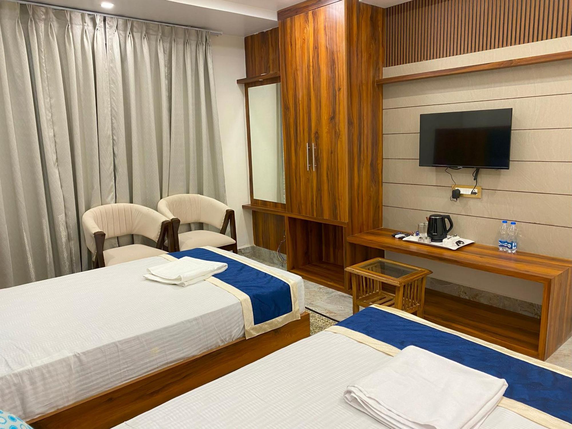 Hotel Maa Laxmi Palace Deoghar Esterno foto
