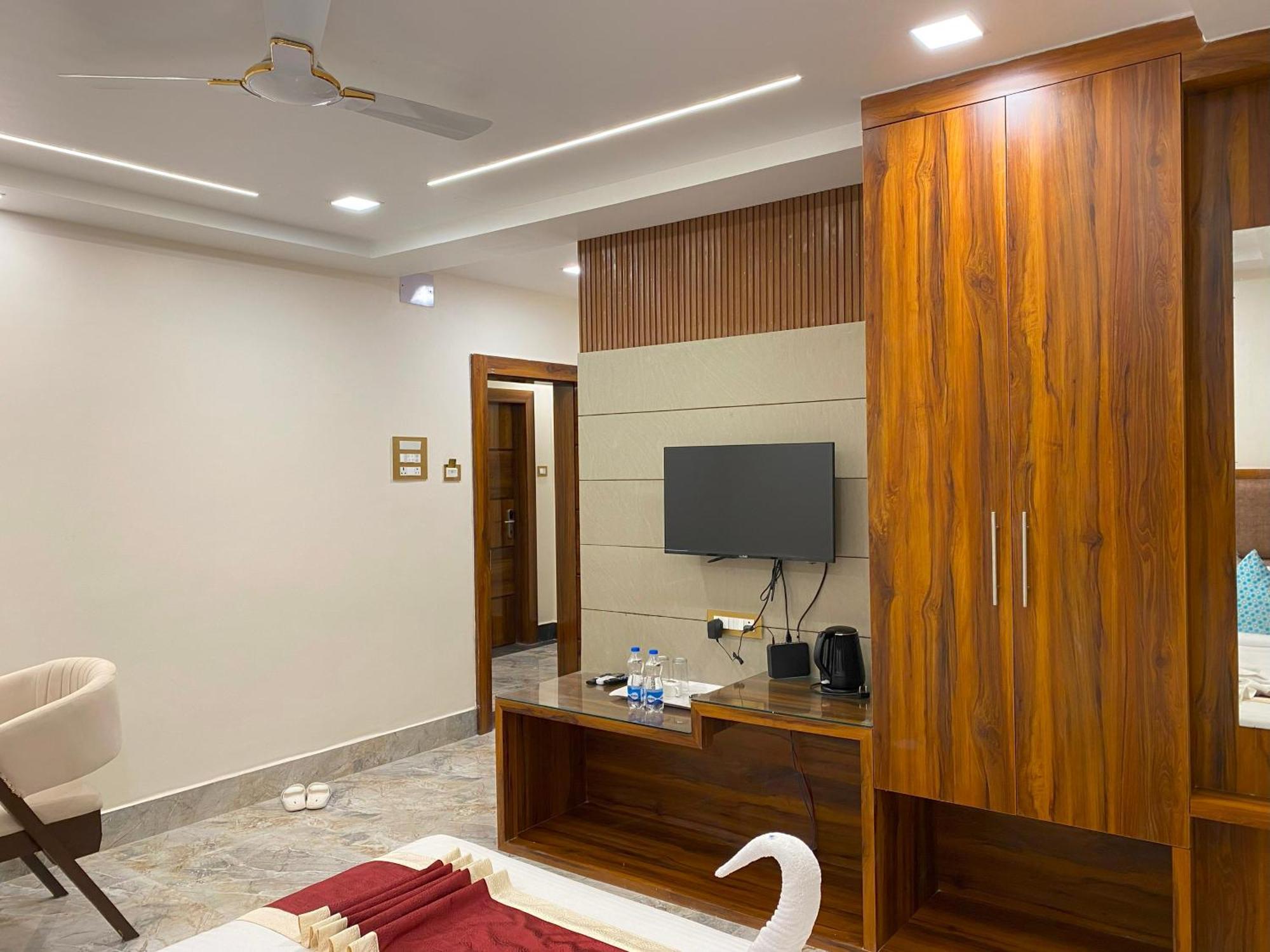 Hotel Maa Laxmi Palace Deoghar Esterno foto